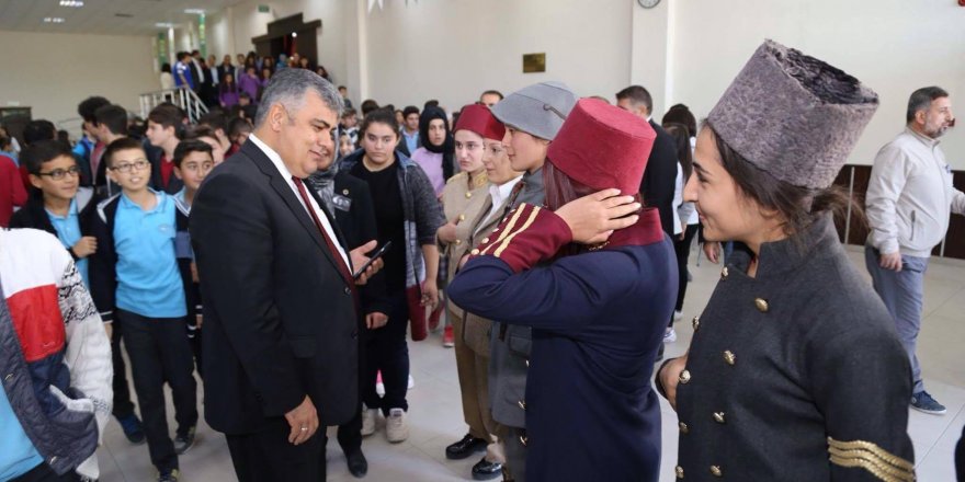 10-kasim’da,-atuturk-duzenlenen-torenle-anildi--3--------.jpg