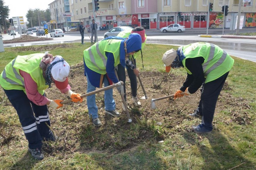 12.03.2020-eregli-belediyesi’nden-bahar-hazirligi-4.jpg