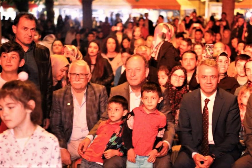 17.05.2019-baskan-oprukcu-ramazan’i-hemserileriyle-bir-arada-geciriyor-5.jpeg