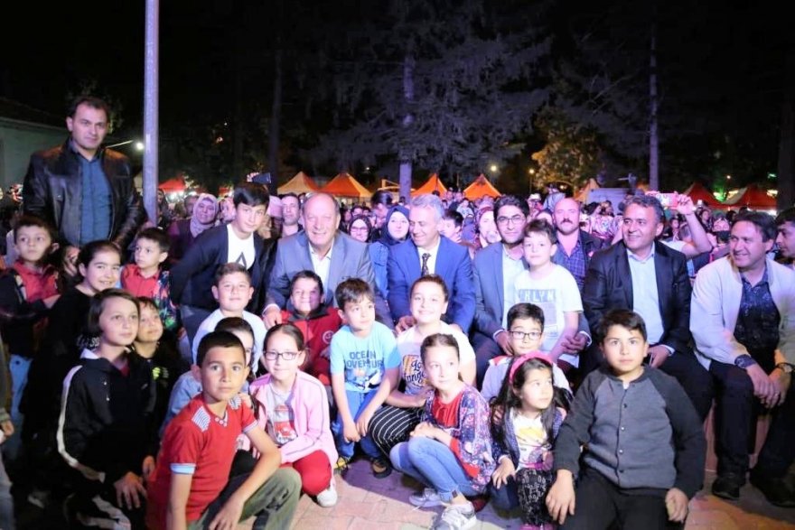 17.05.2019-baskan-oprukcu-ramazan’i-hemserileriyle-bir-arada-geciriyor-6.jpeg