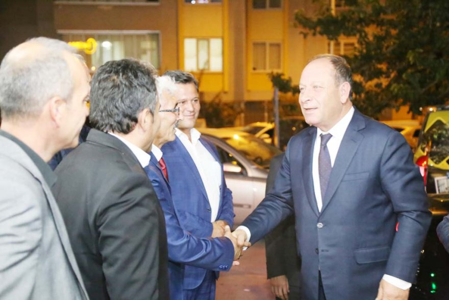 19.10.2019-baskan-oprukcu-muhtarlarla-bir-araya-geldi-3.jpg