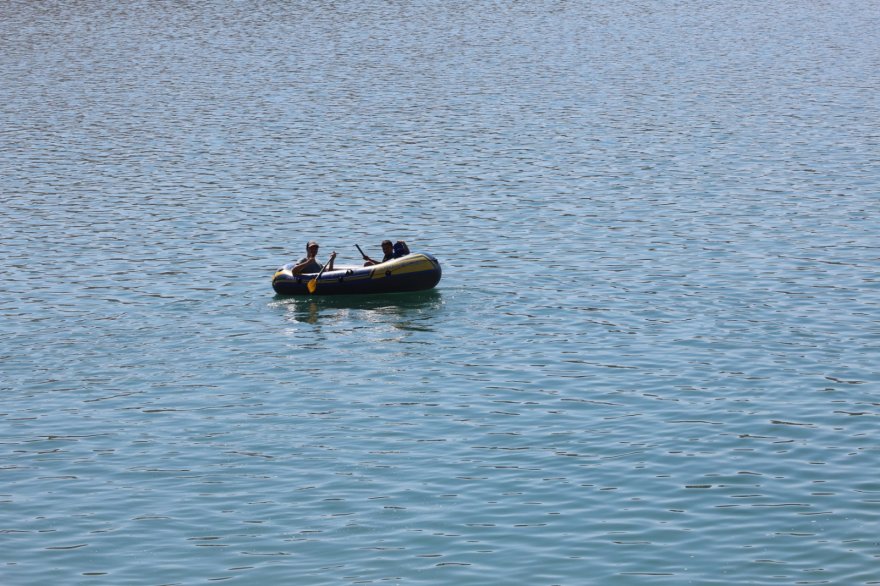 acigole-yogun-ilgi-sifa-bulmak-ve-serinlemek-isteyenlerin-ugrak-noktasi-oldu-001.jpg