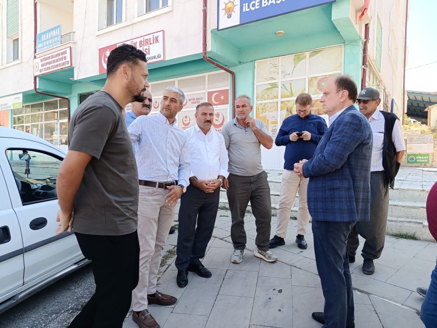ak-parti-milletvekili-baykan-halkapinarda-vatandaslarla-bulustu-003.jpg
