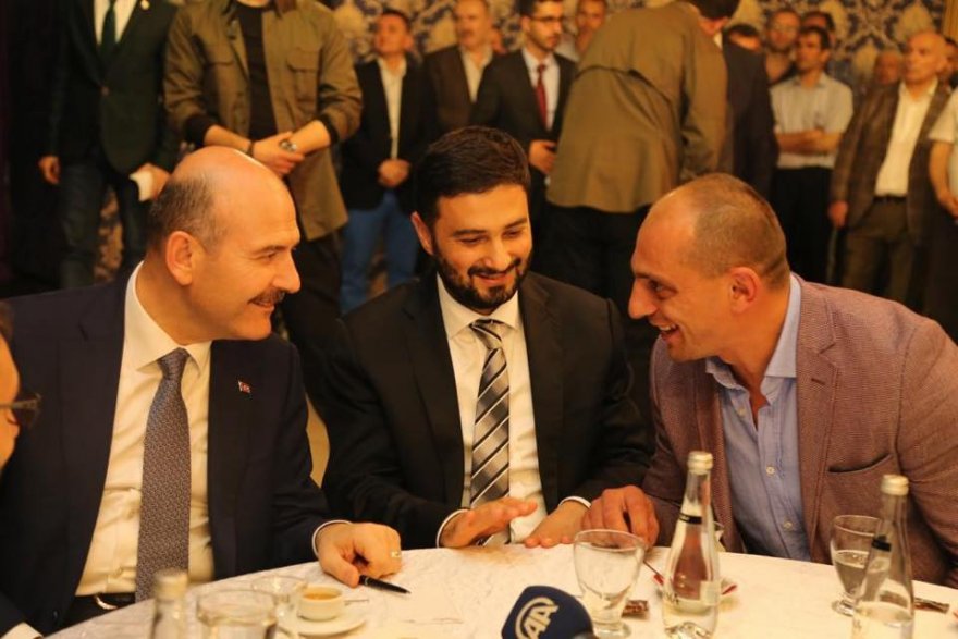 bakan_soylu_kagithanede-(2).jpg