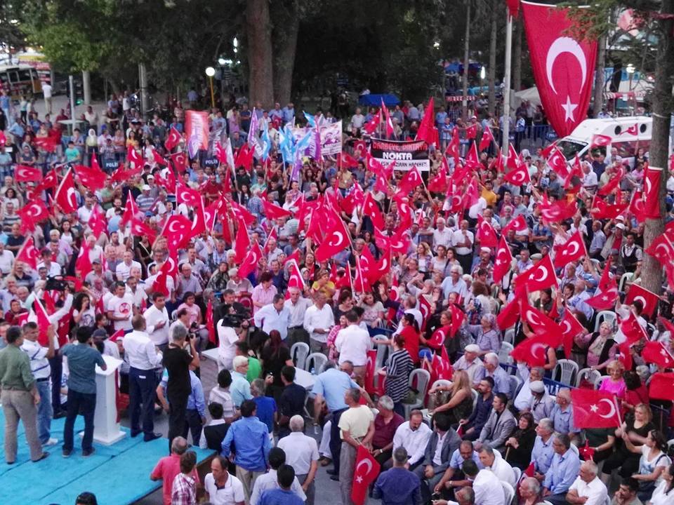 chp’den-cumhuriyet-ve-demokrasi-mitingi--2-001.jpg