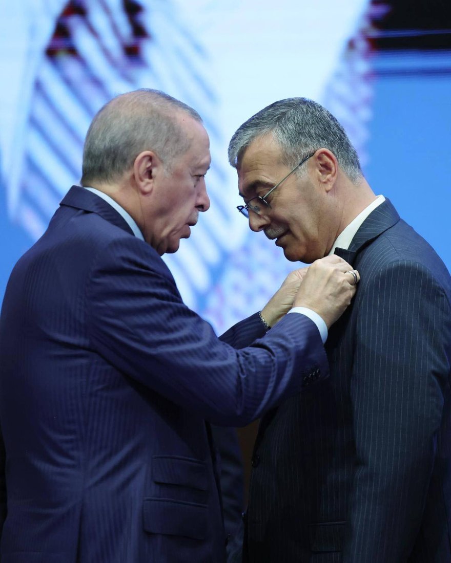 emirgazi-belediye-baskani-mesut-mertcan-ak-partiye-katildi.jpg