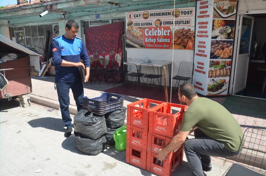 eregli-belediyesi-zabita-ekipleri-kaldirim-isgallerini-denetledi-002.jpg