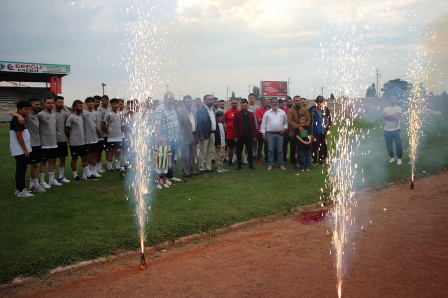 eregli-bereket-tarim-spor-kulubu-2023-2024-sezonunun-ilk-antrenmanini-yapti-001.jpg