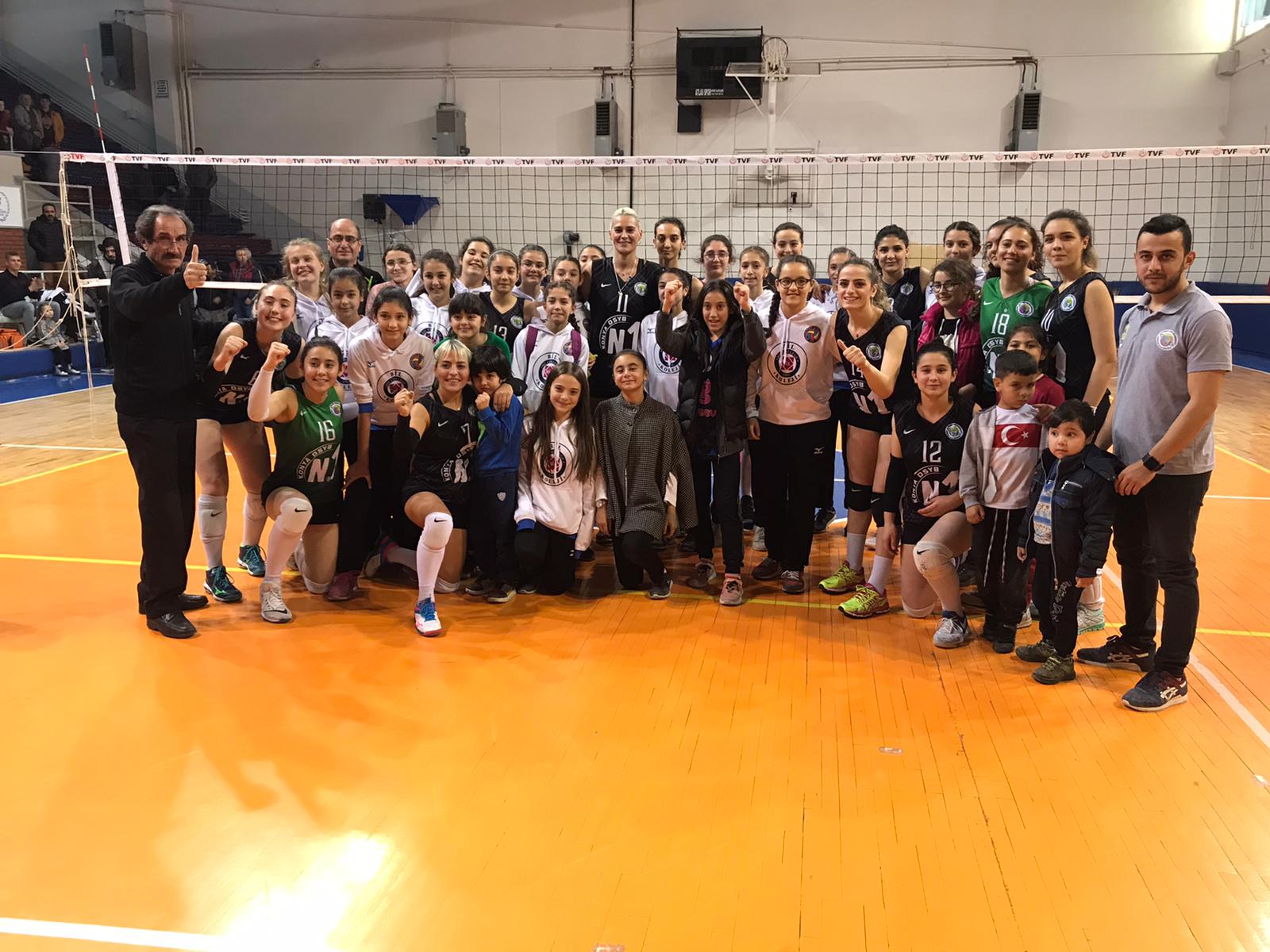 eregli-voleybol-takimi.jpg