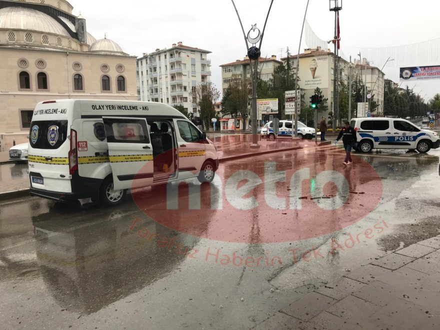ereglide-motosikletlerle-kuyumcu-soygunu-006.jpg