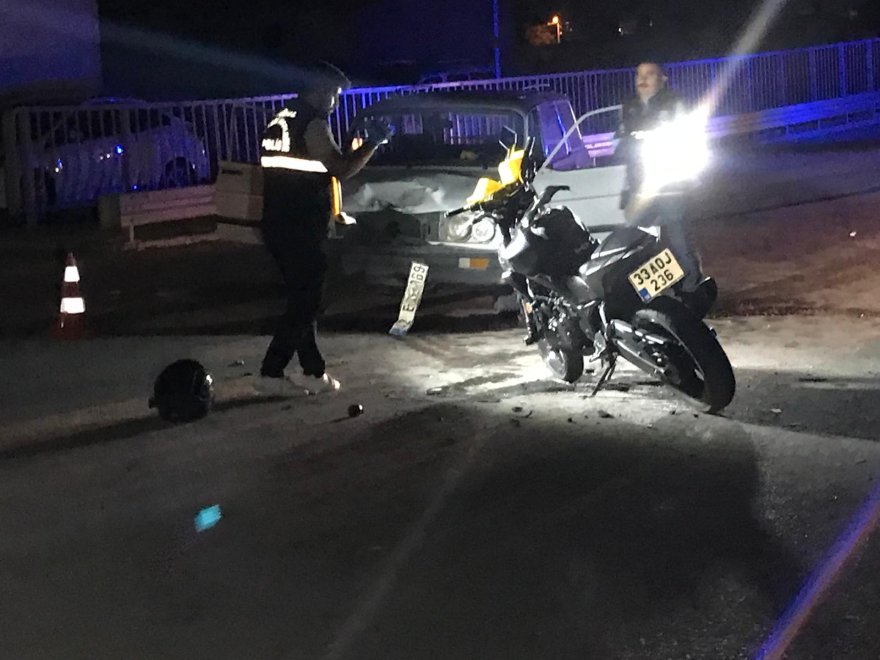 ereglide-otomobille-carpisan-motosikletin-surucusu-agir-yaralandi-002.jpeg