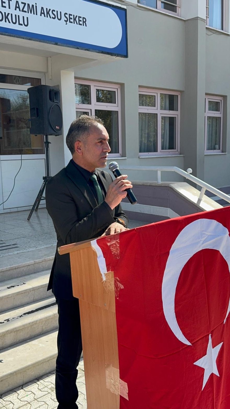 ereglide-unutulmayan-kahramanlar-kutuphanesi-002.jpg