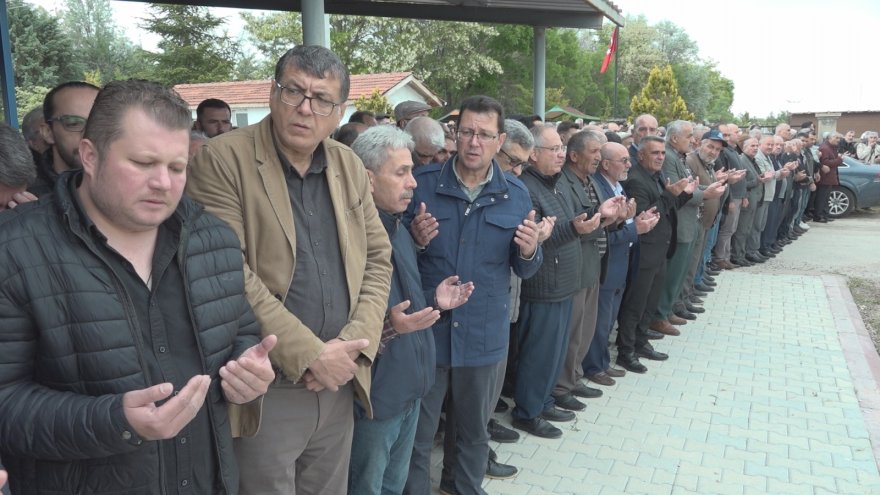 recep-konukun-oglu-fatih-konuk-dualarla-topraga-verildi-001.jpeg
