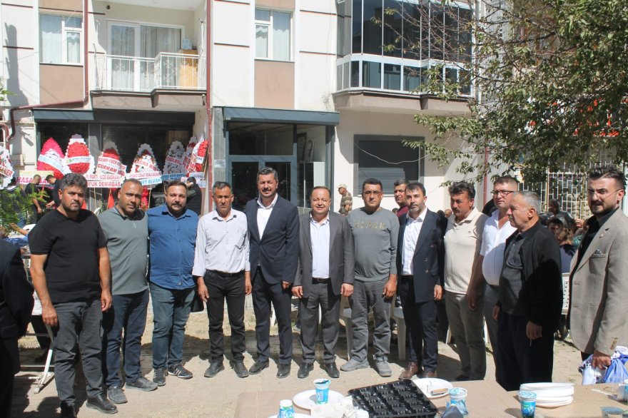yunus-celik-secim-burosu-acilisi-miting-havasinda-gerceklesti-003.jpg