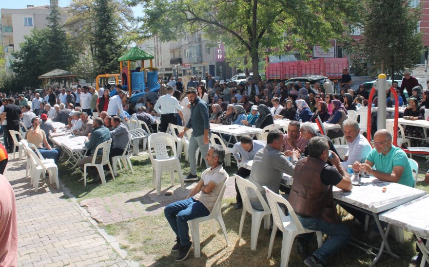 yunus-celik-secim-burosu-acilisi-miting-havasinda-gerceklesti-005.jpg