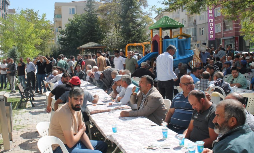yunus-celik-secim-burosu-acilisi-miting-havasinda-gerceklesti-007.jpg